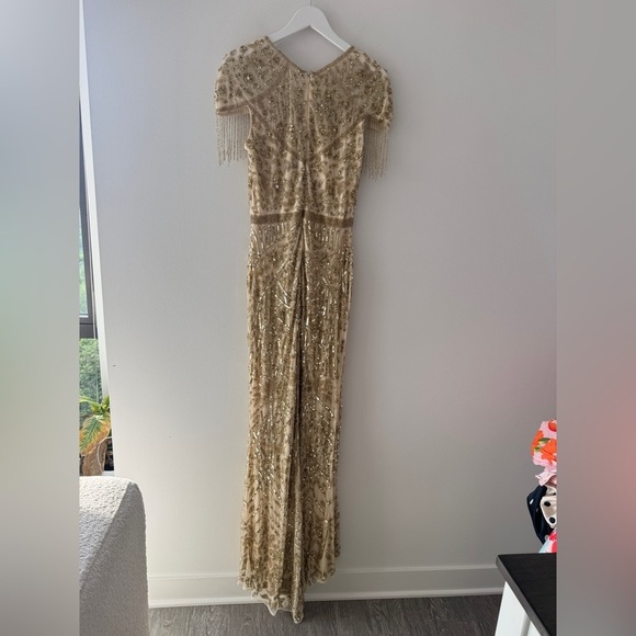 MAC DUGGAL Gold Embellished Fringe Cap Sleeve Trumpet Gown 10 - Picture 11 of 13